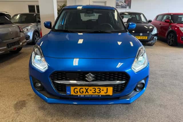Suzuki Swift (2024) thumbnail 2