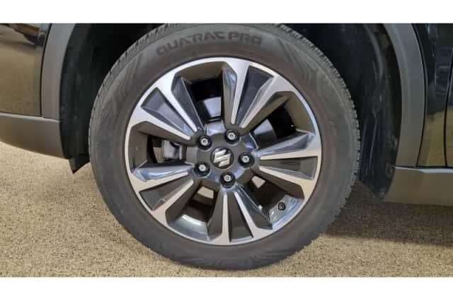 Suzuki Vitara (2022) thumbnail 5