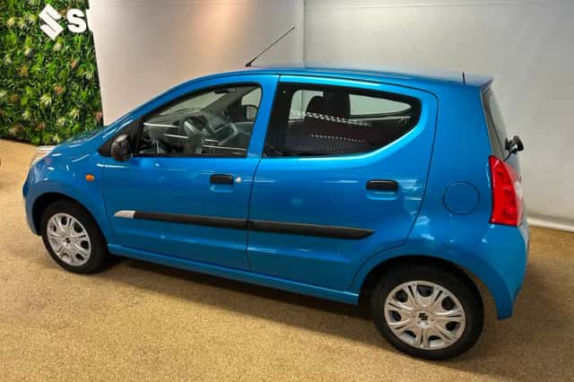Suzuki Alto (2010) thumbnail 4