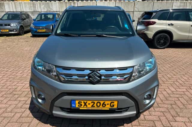 Suzuki Vitara (2018) thumbnail 2