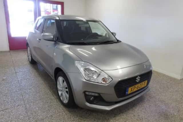 Suzuki Swift (2019) thumbnail 3