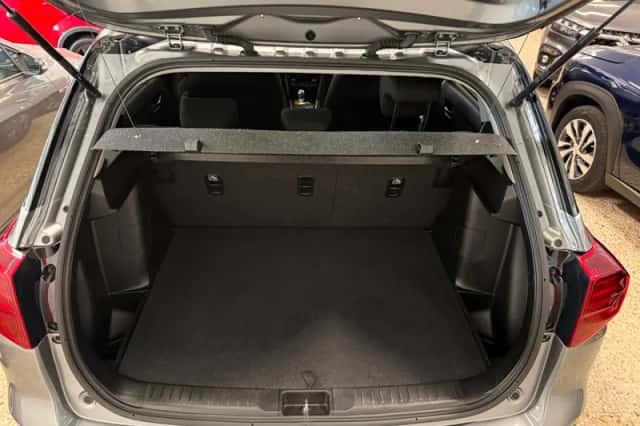 Suzuki Vitara (2023) thumbnail 5