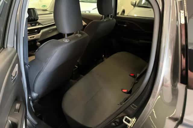 Suzuki Swift (2024) thumbnail 6
