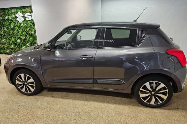Suzuki Swift (2019) thumbnail 4
