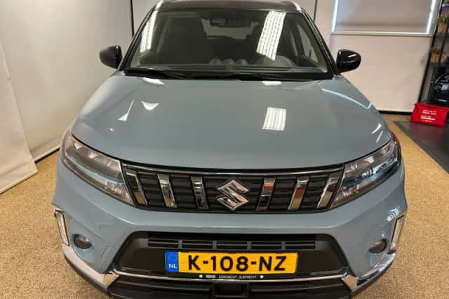 Suzuki Vitara (2021) thumbnail 2