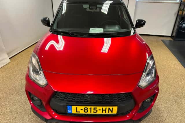 Suzuki Swift (2021) thumbnail 2