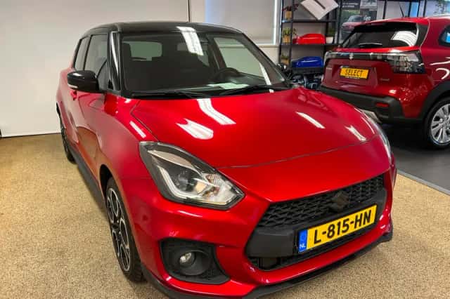 Suzuki Swift (2021) thumbnail 3