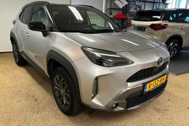 Toyota Yaris Cross (2022) thumbnail 3