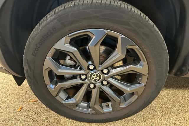 Toyota Yaris Cross (2022) thumbnail 4