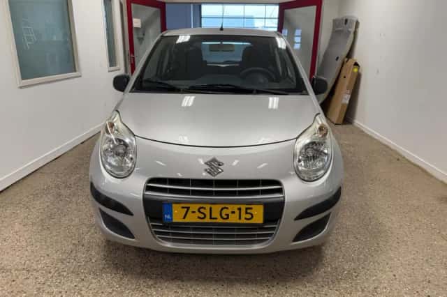 Suzuki Alto (2013) thumbnail 2