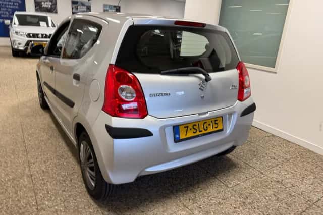 Suzuki Alto (2013) thumbnail 4