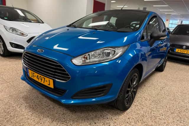 Ford Fiesta (2016) thumbnail 1