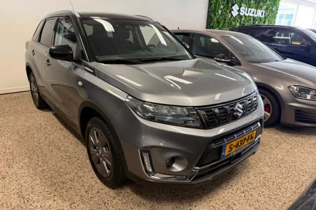 Suzuki Vitara (2023) thumbnail 2