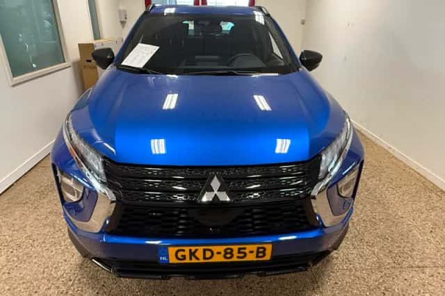 Mitsubishi Eclipse Cross (2024) thumbnail 3