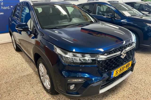 Suzuki S-Cross (2023) thumbnail 3