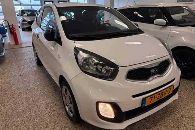 Kia Picanto (2012) thumbnail 3