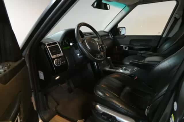 Land Rover Range Rover (2008) thumbnail 3