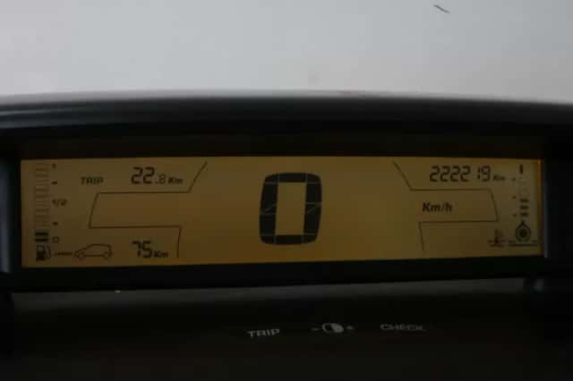 Citroën C4 (2006) thumbnail 5