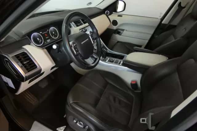 Land Rover Range Rover Sport (2018) thumbnail 3