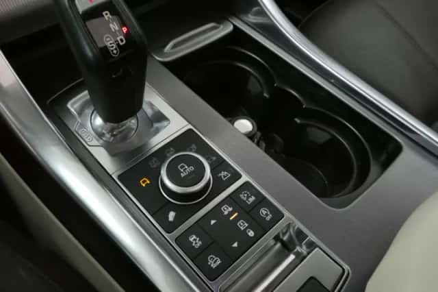 Land Rover Range Rover Sport (2018) thumbnail 6