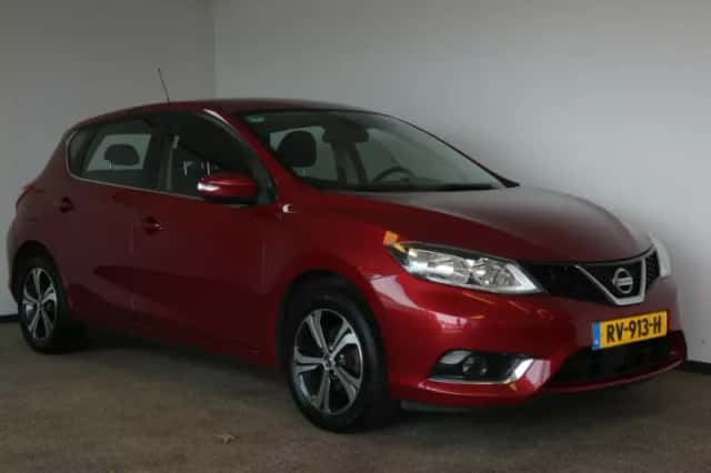 Nissan Pulsar (2018) thumbnail 2