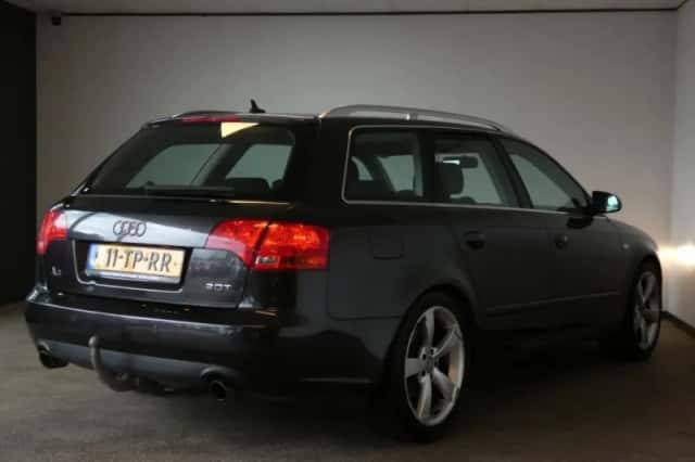 Audi A4 (2007) thumbnail 6