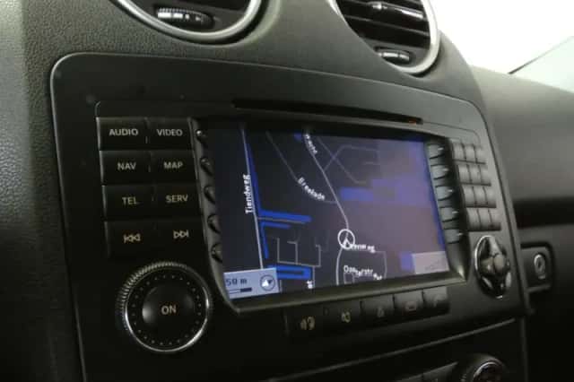 Mercedes-Benz ML-Klasse (2006) thumbnail 6