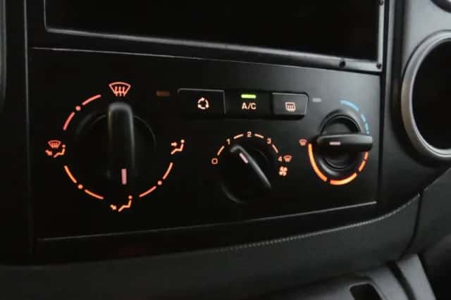 Peugeot Partner (2012) thumbnail 5