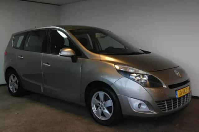 Renault Grand Scénic (2010) thumbnail 2