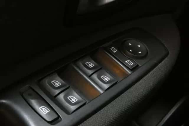 Renault Grand Scénic (2010) thumbnail 6