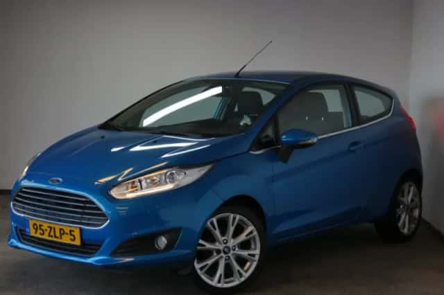 Ford Fiesta (2013) thumbnail 1