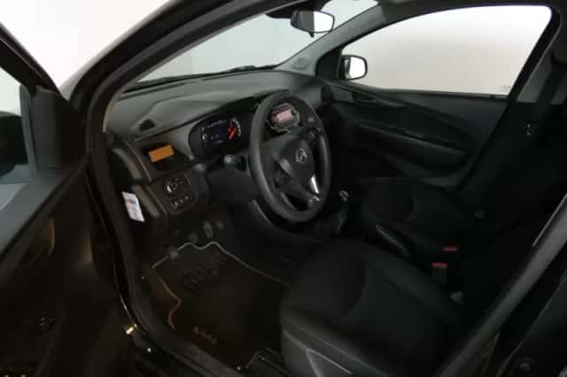 Opel Karl (2016) thumbnail 3