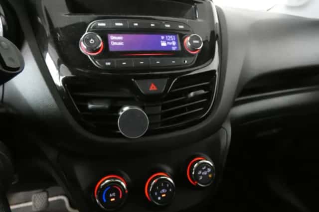 Opel Karl (2016) thumbnail 4