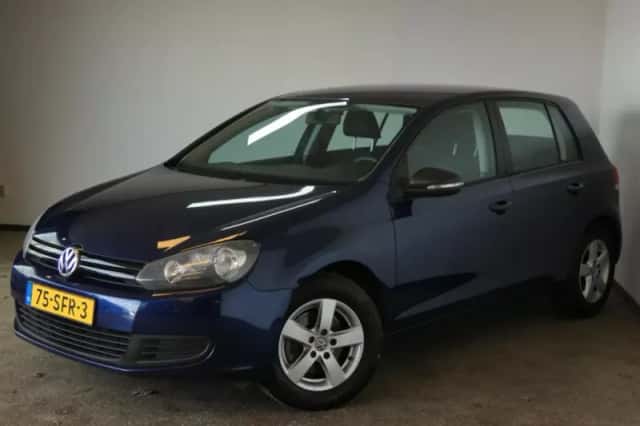 Volkswagen Golf (2011) thumbnail 1