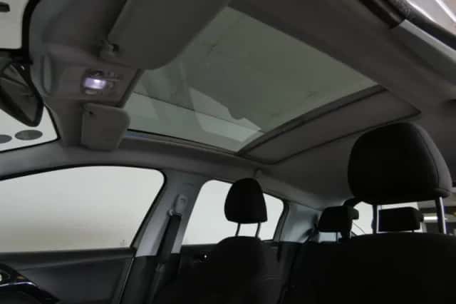 Peugeot 208 (2014) thumbnail 6
