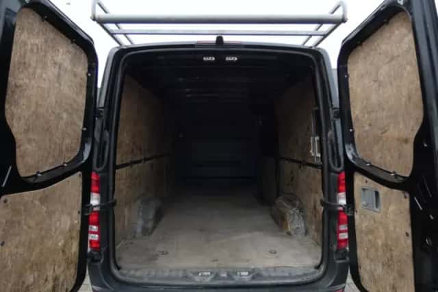 Mercedes-Benz Sprinter (2016) thumbnail 5