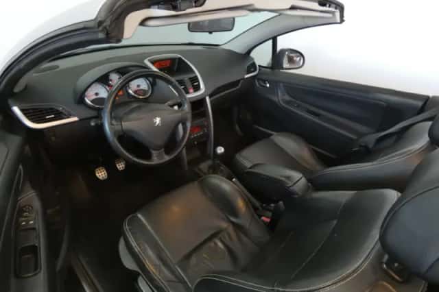 Peugeot 207 (2007) thumbnail 3