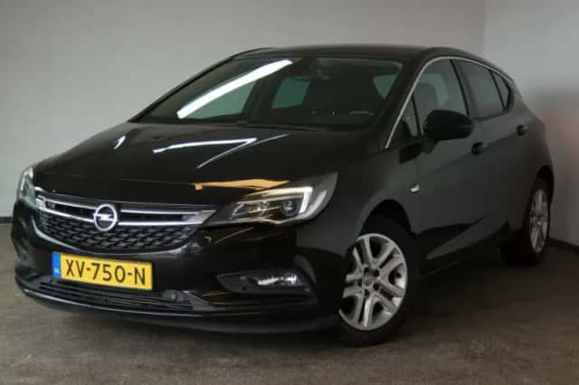 Opel Astra (2019) thumbnail 1