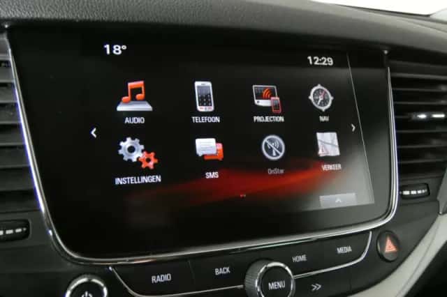 Opel Astra (2019) thumbnail 4