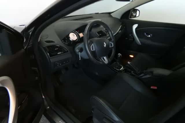 Renault Mégane (2012) thumbnail 3