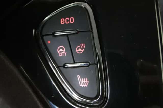 Opel Adam (2014) thumbnail 5