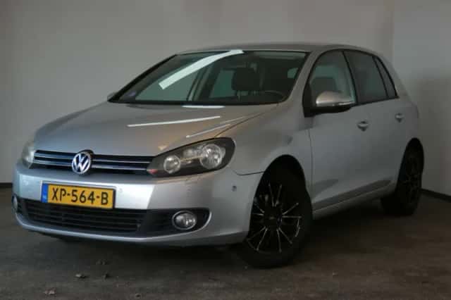 Volkswagen Golf (2010) thumbnail 1