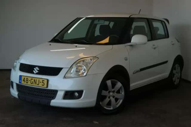 Suzuki Swift (2008) thumbnail 1