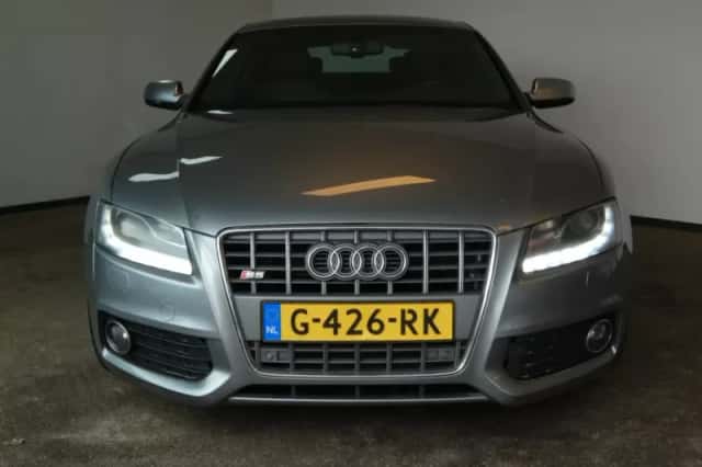 Audi A5 (2011) thumbnail 2