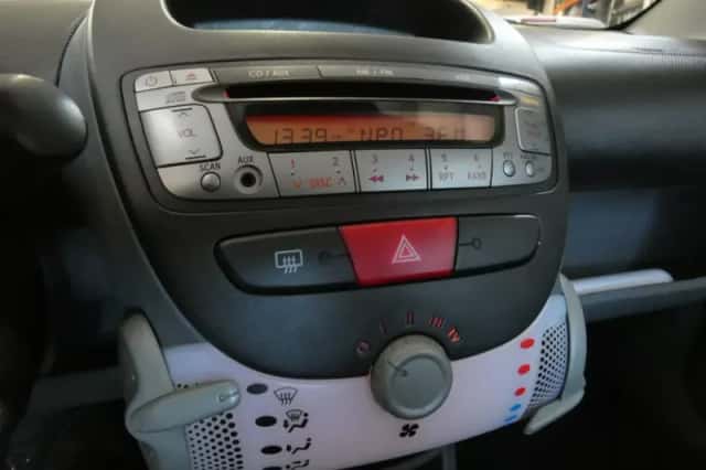 Citroën C1 (2010) thumbnail 3