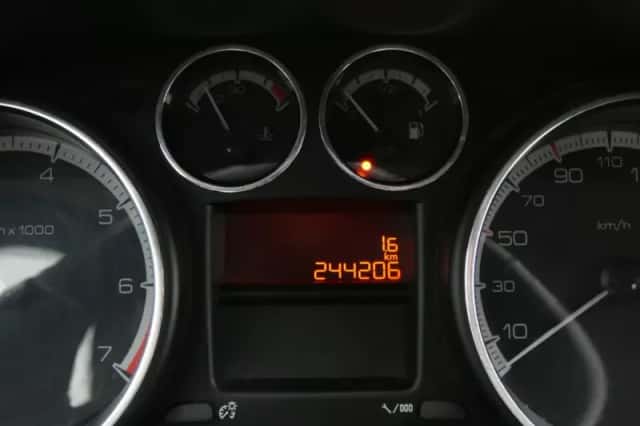 Peugeot 308 (2012) thumbnail 5