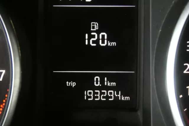 Volkswagen Golf (2009) thumbnail 5
