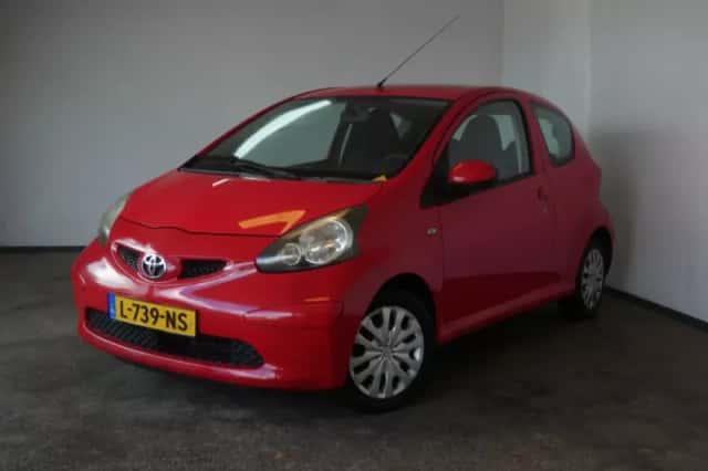 Toyota Aygo (2006) thumbnail 1