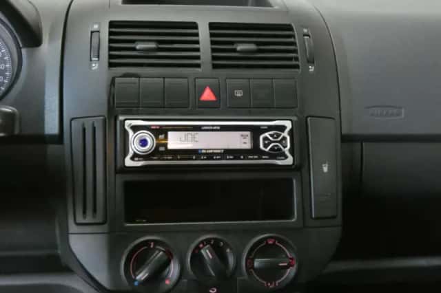 Volkswagen Polo (2006) thumbnail 5