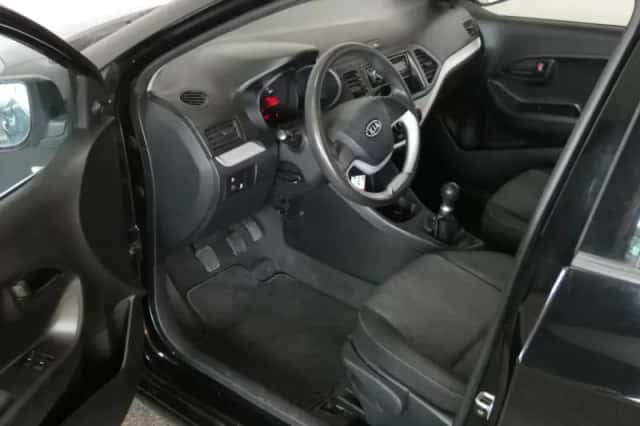 Kia Picanto (2011) thumbnail 3
